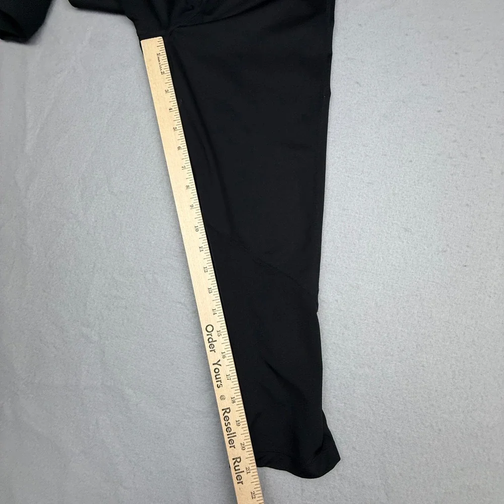 Nike Pro Leggings Womens Medium Black Athletic Dri-Fit Cropped Compression